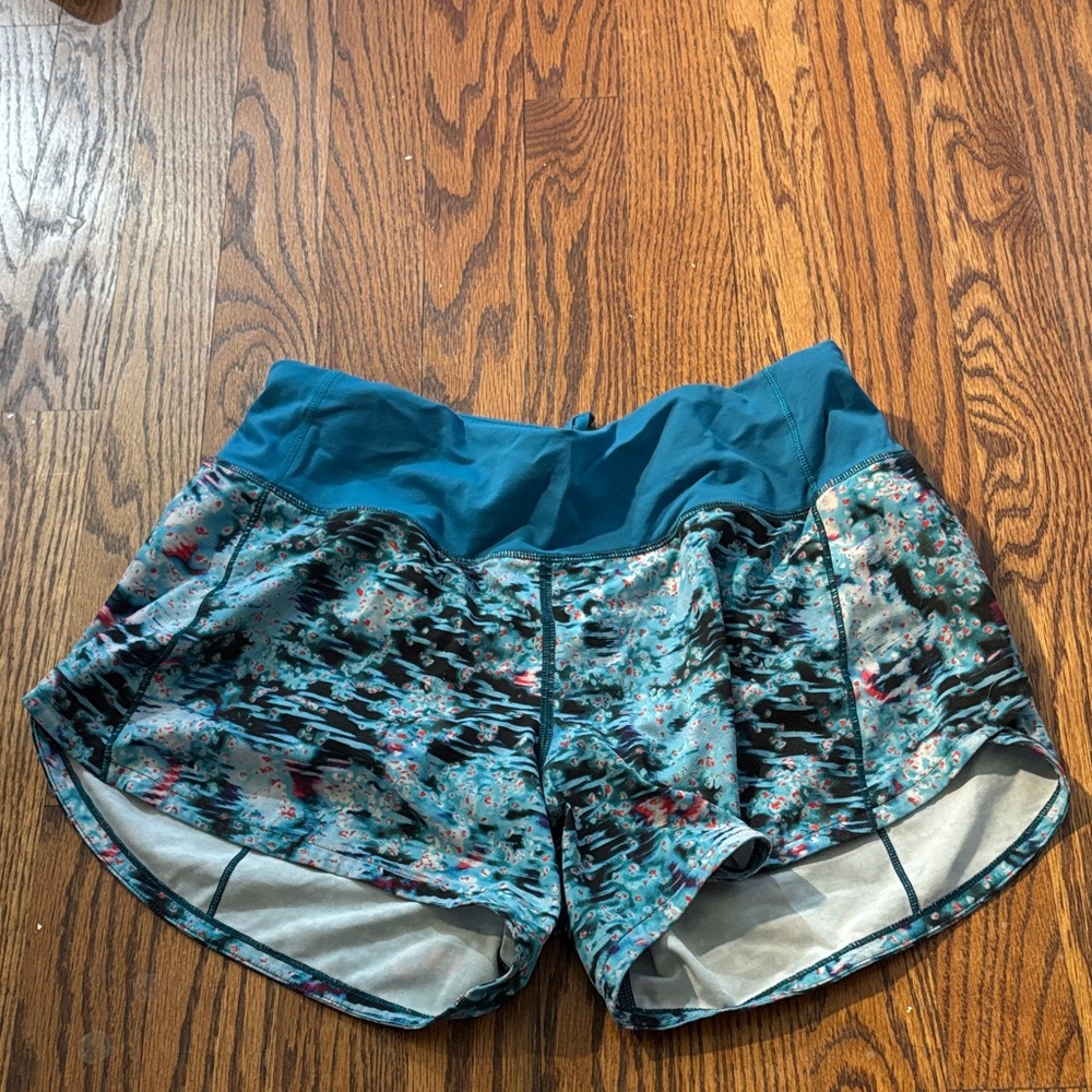 Discontinued Lululemon speedup shorts